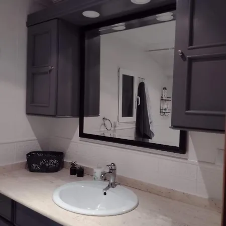 Flaming 2 Apartment